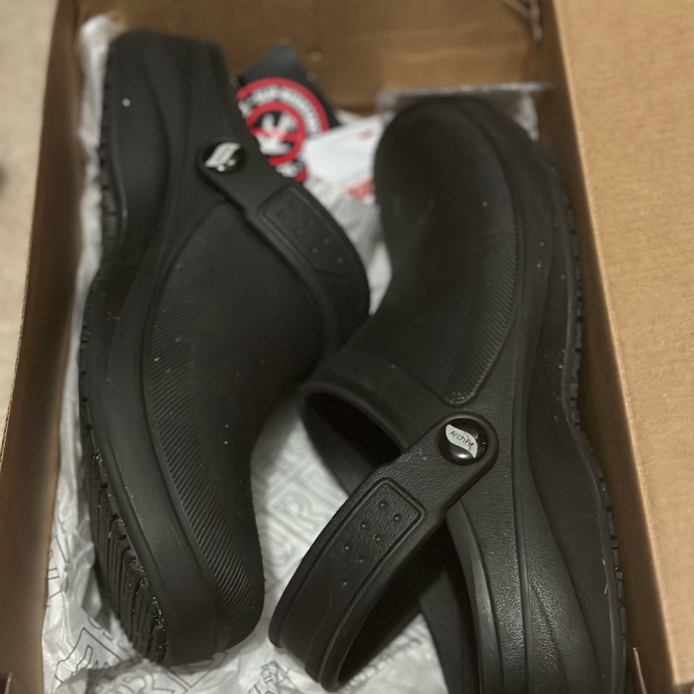 Skechers Work Crocs